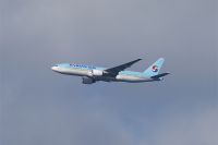 KOREAN AIR（大韓航空）BOEING-777-200ER撮影地：泉大津人工島（助松埠頭）
